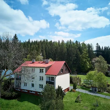 582 By Interhome Apartamento Harrachov